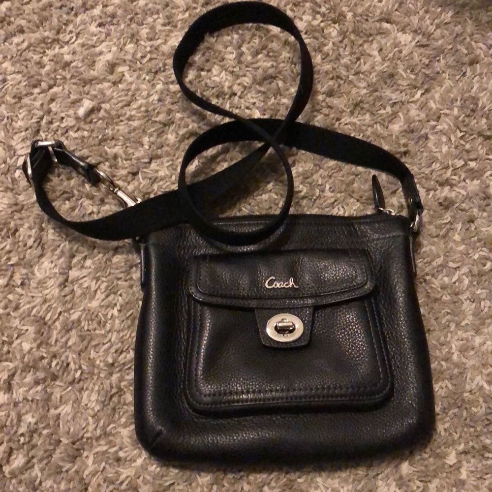 Coach crossbody - EUC - adjustable strap